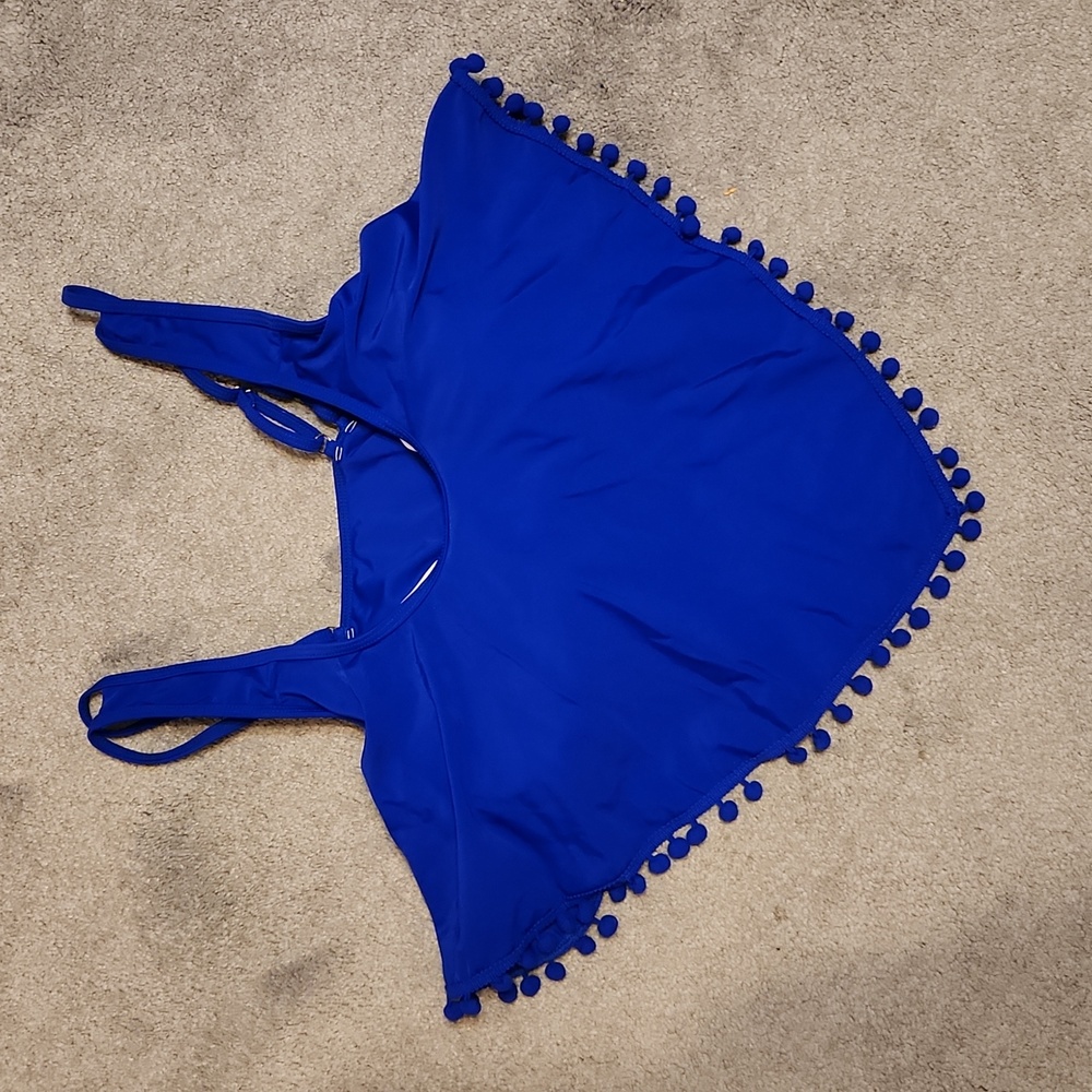 Women's Size Medium Swimsuit Top